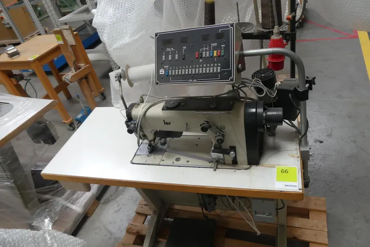 Adler Industrienähmaschine